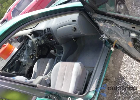 2000 Mazda Protege Es from USA, damaged, VIN JM1BJ221XY0286460